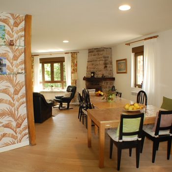 2020-ene-casa-rural-jardin-mandala-comedor-valle-de -brezos (6)